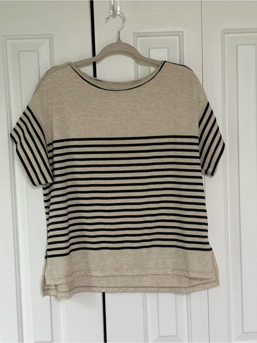 Max Studio London Black and Ivory Relaxed Striped Top - Size Medium